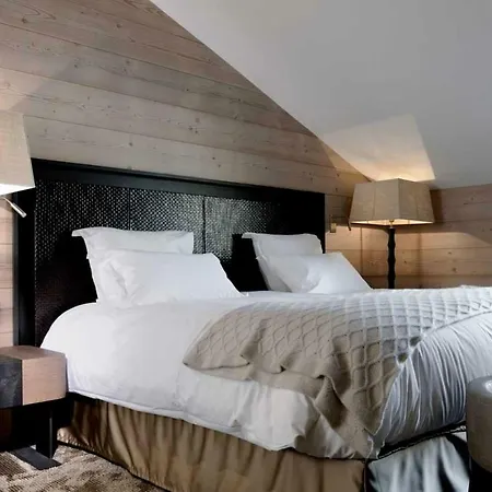 Stunning Mountain Three Apartment *